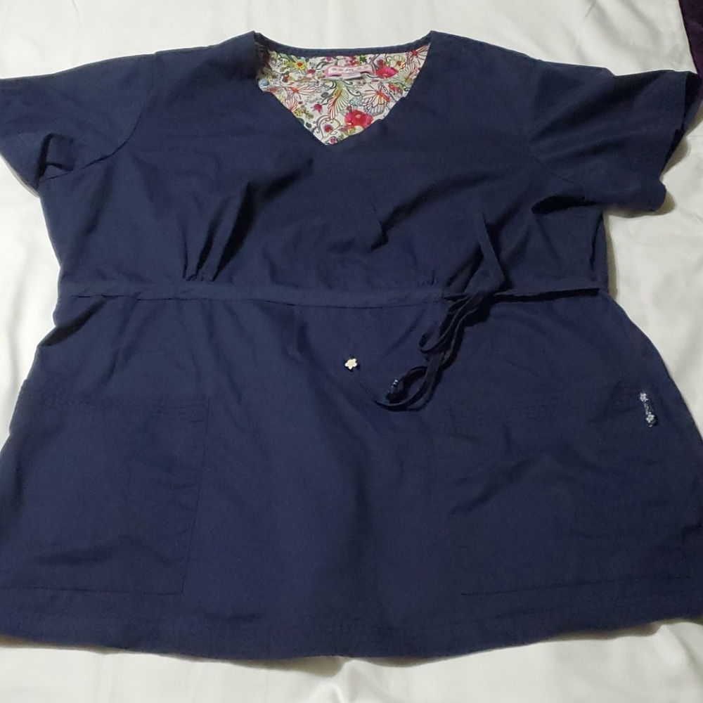 Koi scrub top size 2x